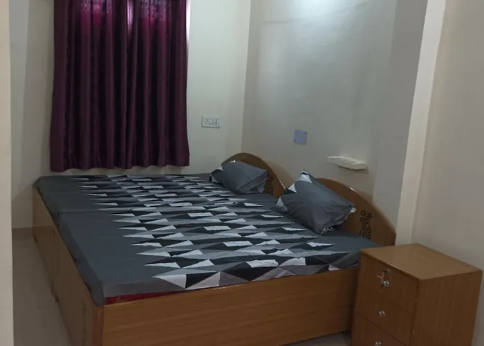 Anant Paying Guest House