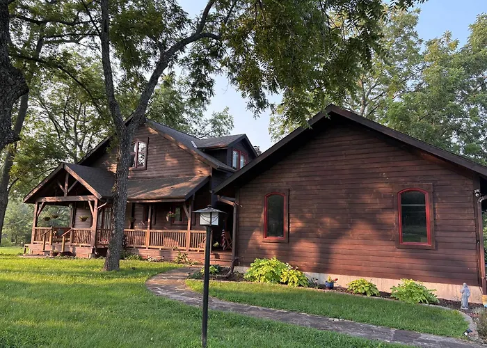 Creekside Country Estate
