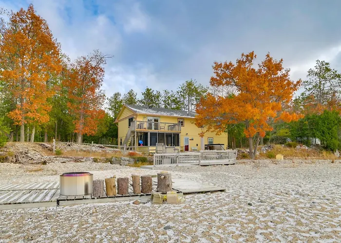 Breathtaking Sunsets: Lake Huron Beachfront Escape