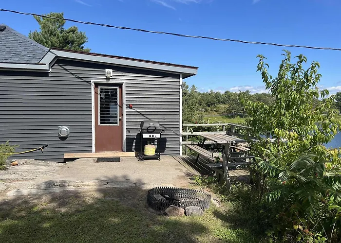 2-Bedroom Waterfront Cottage In Georgian Bay - Rockwood #7
