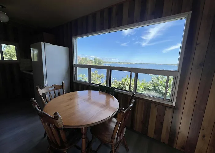 2-Bedroom Waterfront Cottage In Georgian Bay - Rockwood #7