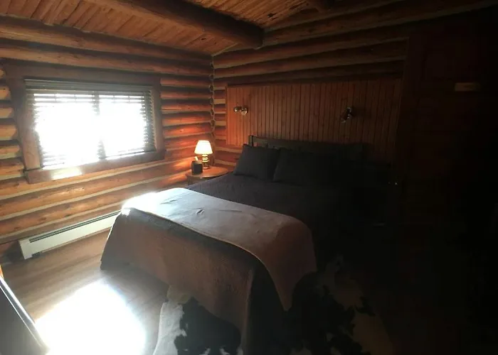 Amazing Lodge Rental Ideal For Events In Encampment, Wyoming
