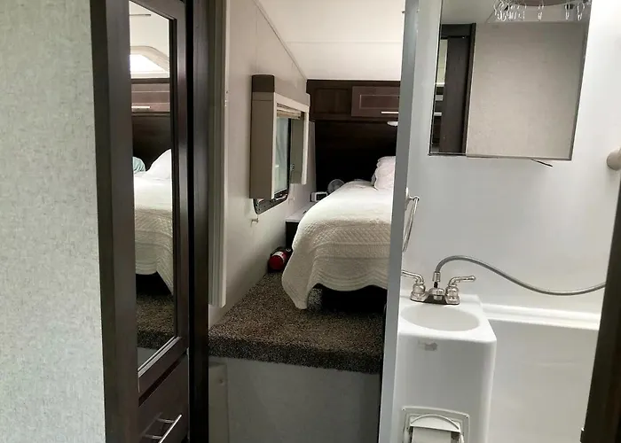 Tiny Caravan Great For Couples With Landscape Views In Idaho