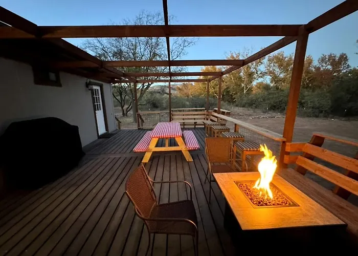 Cozy Creekside Cottage With Deck And Fire Pit In Camp Verde, Arizona