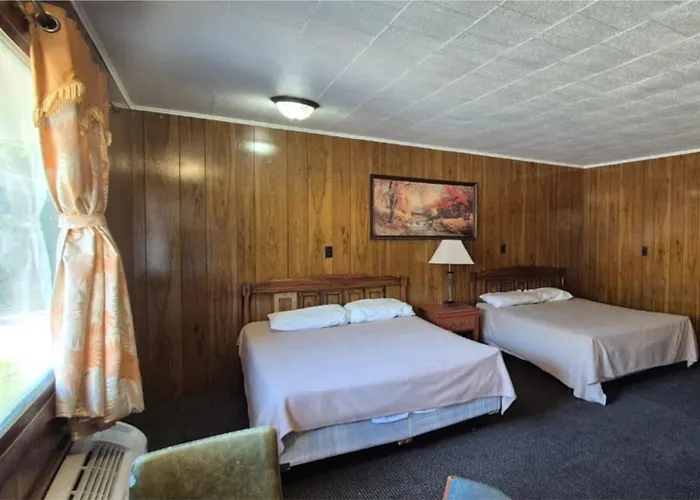 Sycamore Motel Havana Near Illinois River