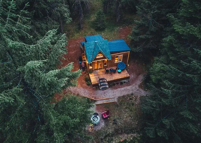 Owl Creek Cabin Mountain Getaway Near Ashland, Oregon