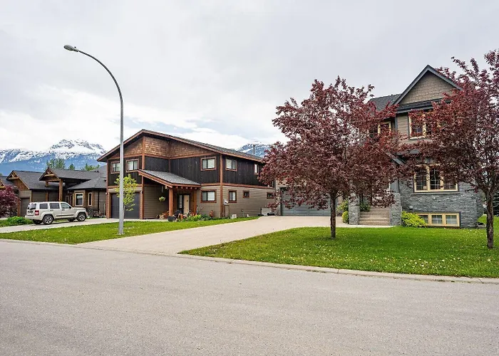 Aspen Lodge By Revelstoke Vacations
