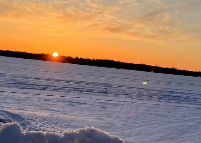 Long Lake Cottage-Hot Tub-Pet Friendly-Near Alpena