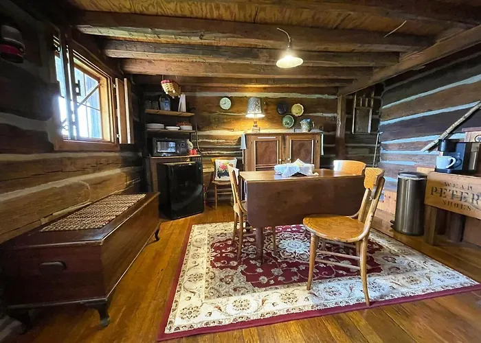Historic Sadie'S Log Cabin