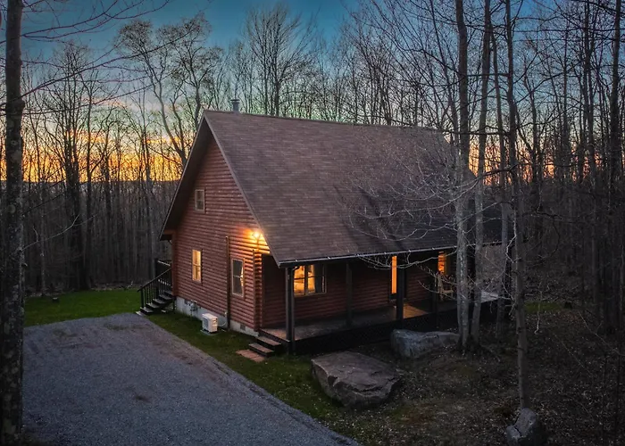 Driftland Cabin Sauna, Hot Tub, Pizza Oven