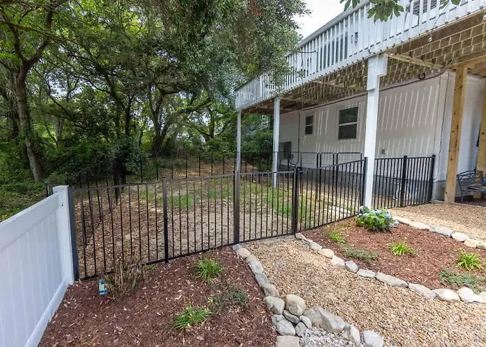Heated Pool Dog Friendly Hot Tub Walk To Beach