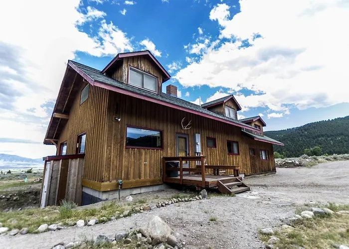 Scenic Cabin With Wildlife Views Near Madison River, Ennis, Montana