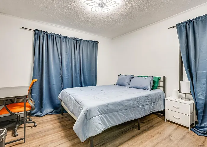 5 Mi To Town: Pet-Friendly Retreat In Marietta!
