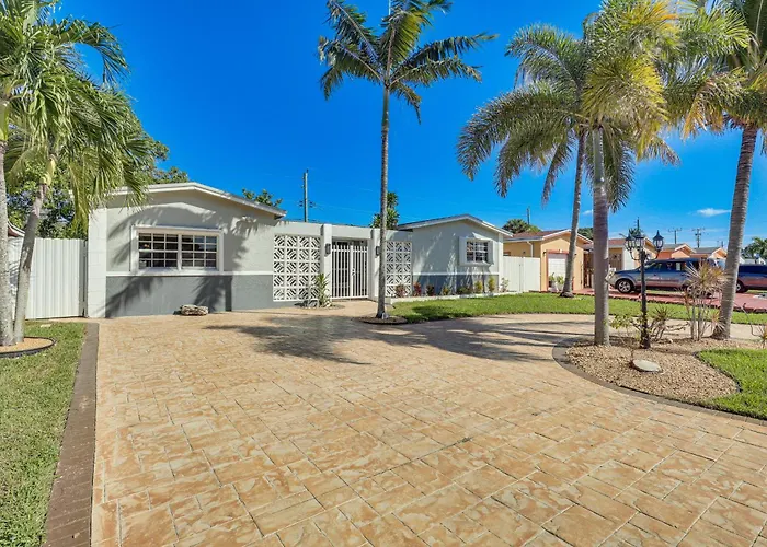 Private Pool Miramar Home: Pets Welcome!