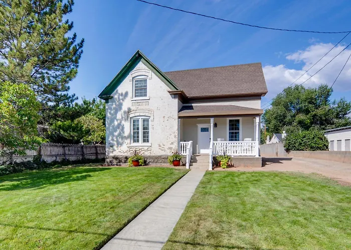 Atv & Utv Parking: Spacious Home In Richfield!