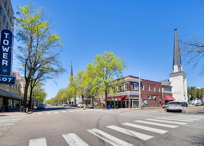 Steps To Elizabeth River & Dtwn! Portsmouth Condo