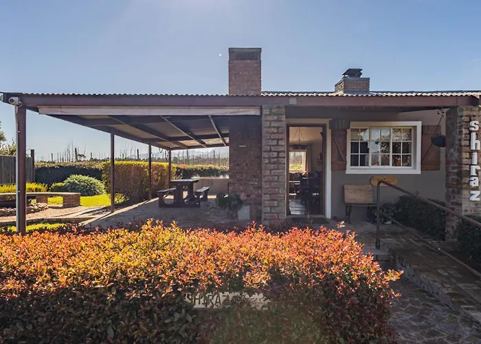 Seven Oaks Vineyard Cottages