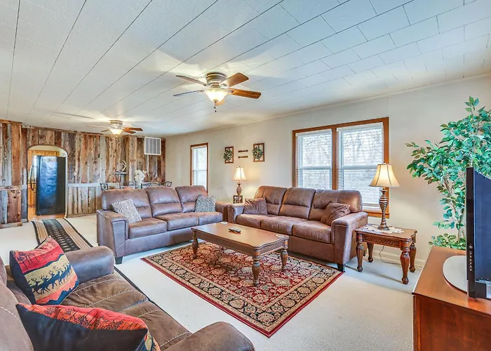 Comanche County Home Near Hunting & Fishing!