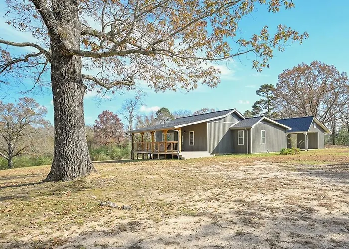 Three Oaks
