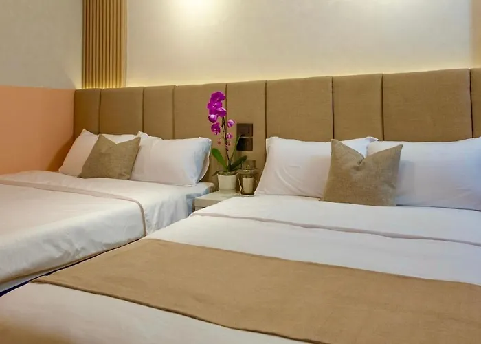 Liwanag Designer 2Br Home, 5 Mins To Calle Crisologo, Parking
