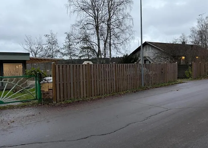 Private House And Winter Garden