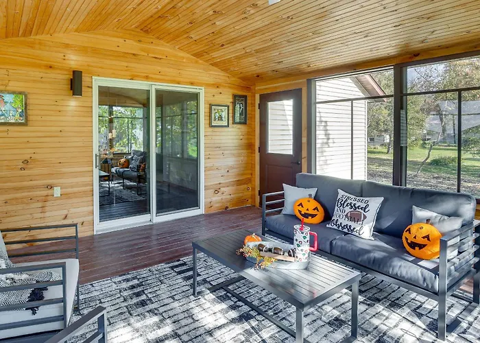Peaceful Waterville Retreat Near Downtown