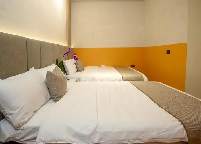 Liwanag Designer 2Br Home, 5 Mins To Calle Crisologo, Parking