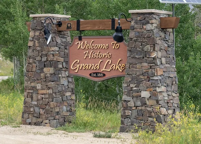 Cozy Grand Lake Hideaway Walk To Lake And Restaurants