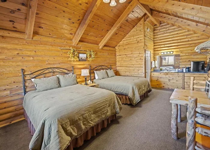 Bryce Canyon Log Cabins