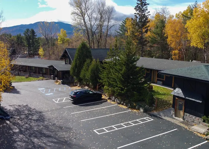 Adirondack Spruce Lodge
