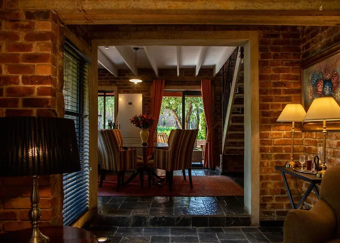 Tarry-Stone Cottages