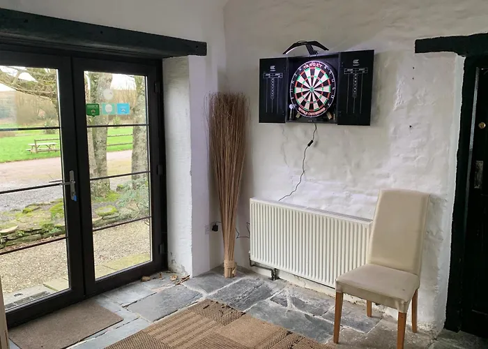 Polean Farm Old Farmhouse - With Large Jacuzzi, Games Room, Near The Sea And With Free Access To A Nearby Pool