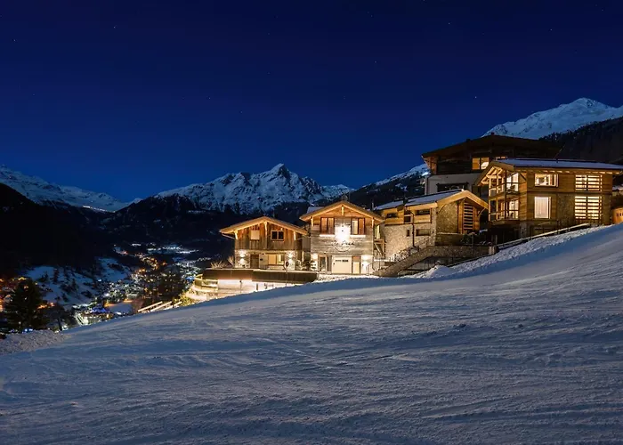 Chalets - The Peak