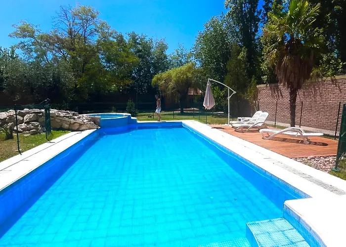 Shangri La - Casa Y Pileta Privada