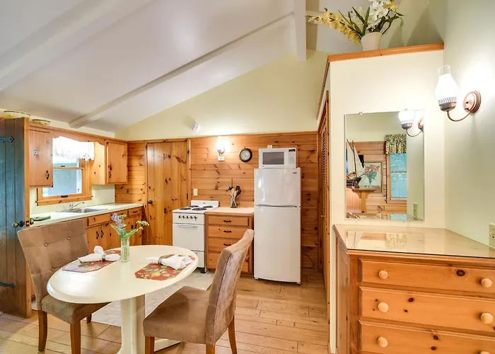 'Pine Cottage' Duplex W/ Deck: Walk To State Park!