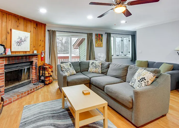 Primely Located Dover Escape < 1 Mi To Mt Snow!