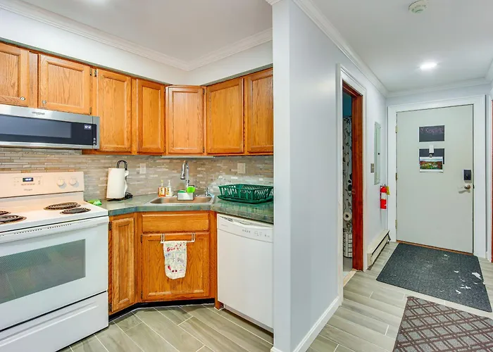 Primely Located Dover Escape < 1 Mi To Mt Snow!