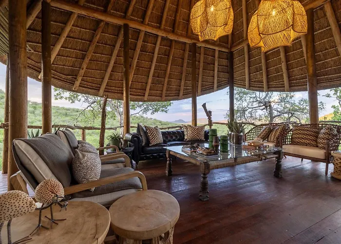 Buffalo Ridge Safari Lodge