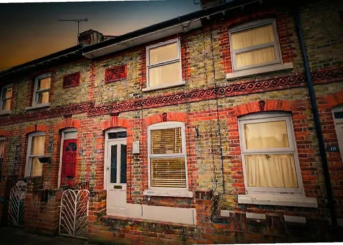 Number 11: Central Colchester Cottage with Office & Garden