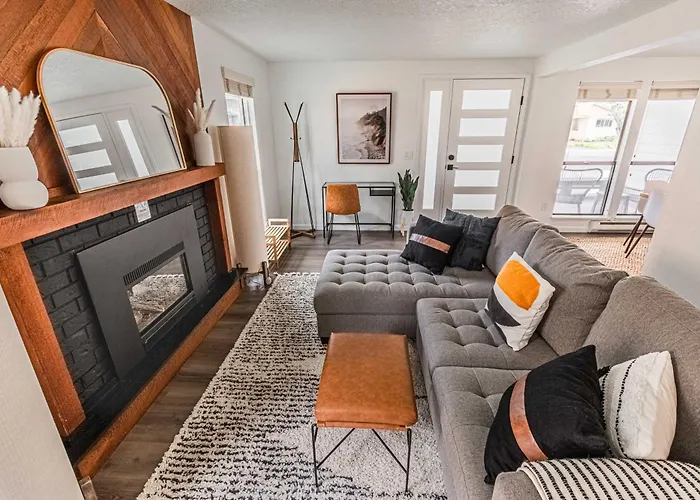Cozy Cove Cottage