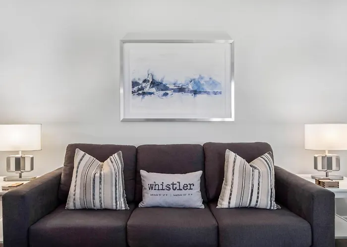 2Br | Snowberry | Wood Burning Fireplace | Modern Finishes | Parking | Ski Hill Shuttle