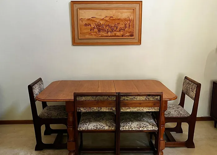 Panache Wildlife Cottage-Self Catering