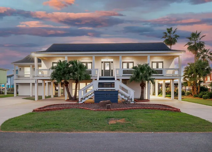 Bring Your Boat! Lake Charles Home W/ Dock & Lift