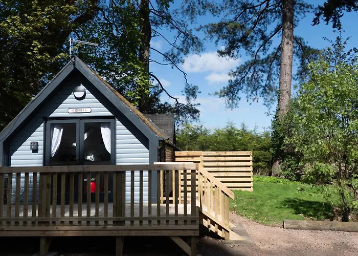 Ceridwen 6 - Hot Tub-Luxury-Pets-Perthshire-Romantic-Dundee