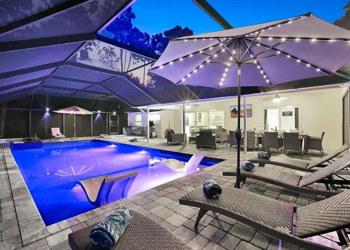 Lux Fam Private Resort Pool Spa, 2 Private Pickleball Courts, Basketball, Ping Pong Table, Mini Golf, Close To Beach & Dining Home Sleeps 8