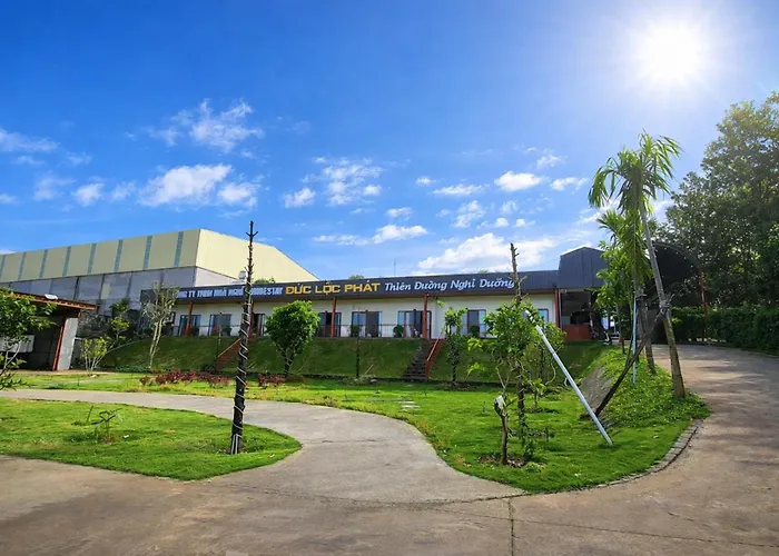 Khách sạn Đức Lộc Phát