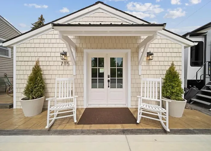 Private Cottage On Annie