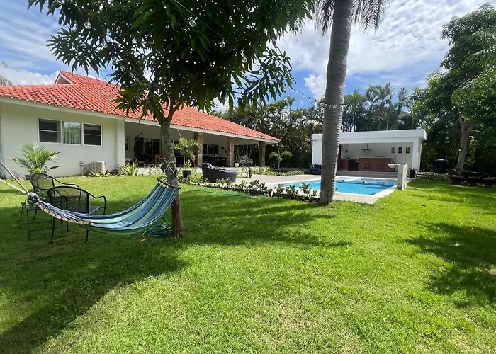 Villa Guavaberry