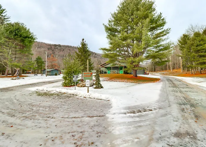 Private Hot Tub: Main Cabin At Elk Creek Escape!