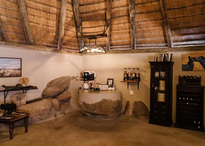Timbila Game Lodge - Welcome To Land Of Leopards And Buffalo